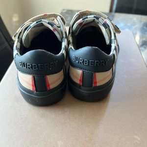 Toddler Burberry shoes